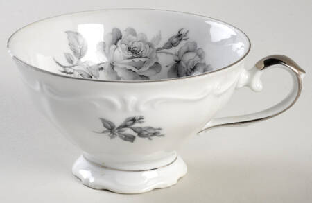 WIG834 Footed Cup