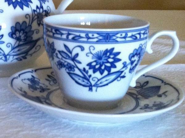 WIG850 Flat Cup & Saucer Set