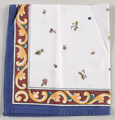 Provence (Castle Center) Cloth Napkin