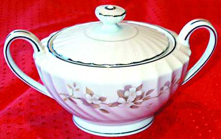 Colette Sugar Bowl & Lid