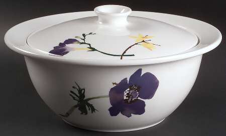 Painted Garden Floral 2 Qt Round Covered Casserole