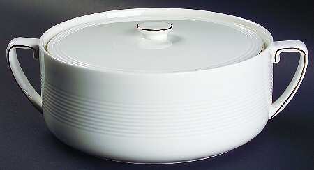 Antibes Gold Round Covered Vegetable