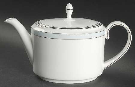 Blue Duchesse Teapot & Lid by Wedgwood