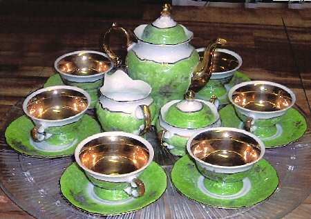 WAV52 Footed Cup & Saucer Set
