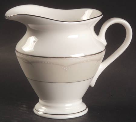 Presage Creamer