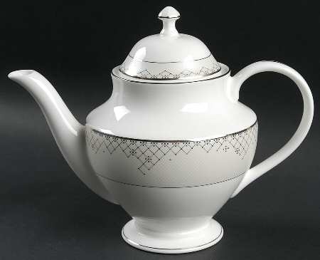 Giselle Teapot & Lid