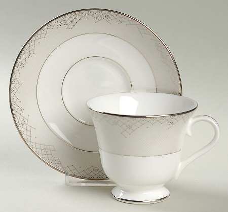 Giselle Footed Cup & Saucer Set