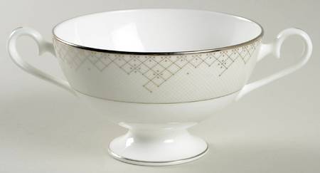 Giselle Handled Fruit Bowl