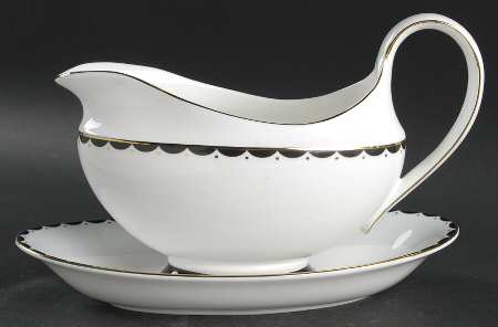 Curtain Call Gravy Boat & Underplate