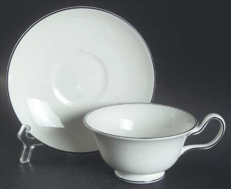 Top Note Footed Cup & Saucer Set