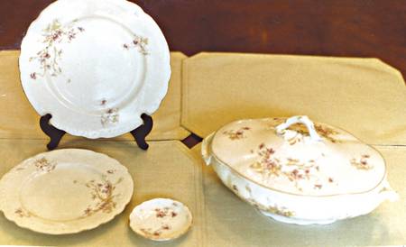 WHL3 Oval Covered Vegetable