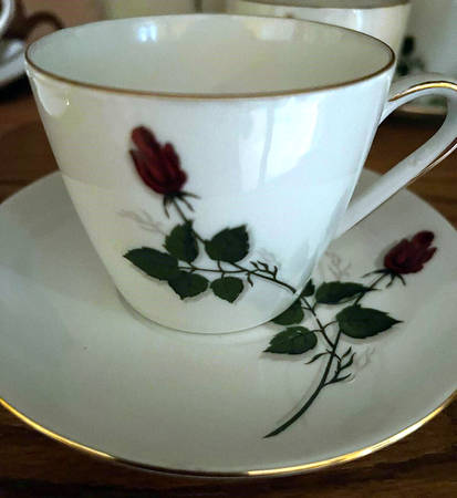 WIG912 Flat Cup & Saucer Set