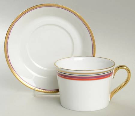 David Scarlet Flat Cup & Saucer Set