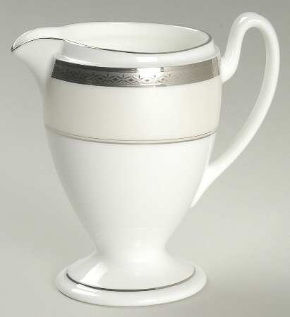 Araglin Platinum Creamer