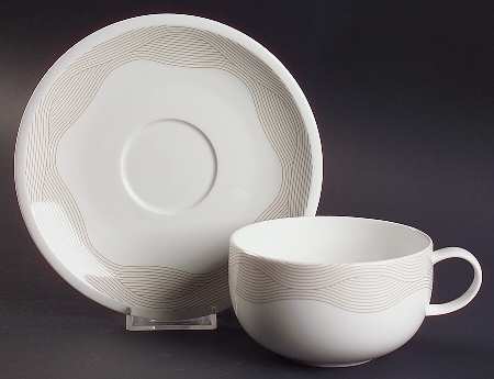 Waves Flat Cup & Saucer Set