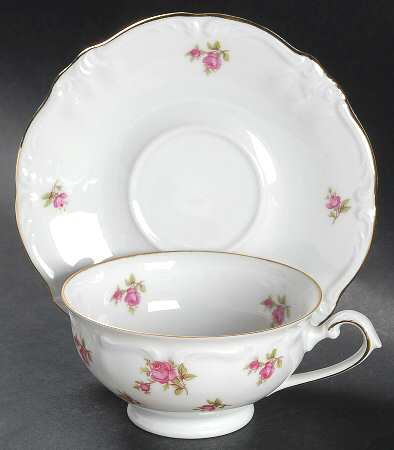 WIG944 Footed Cup & Saucer Set
