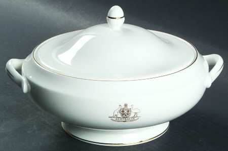 Signet Gold with Crest Round Covered Vegetable