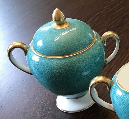 W4209 Globe Shape Sugar Bowl & Lid