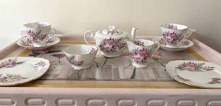 1135-52 Teapot & Lid