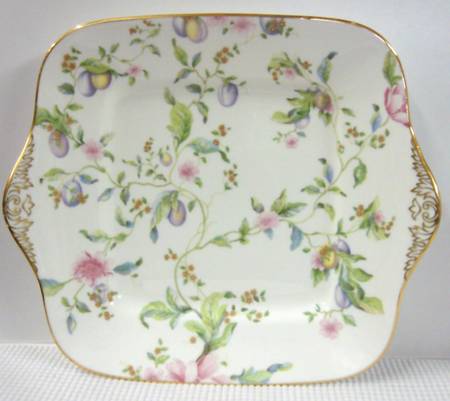 Sweet Plum Square Handled Cake Plate