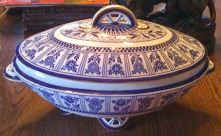 WW447 Tureen &  Lid