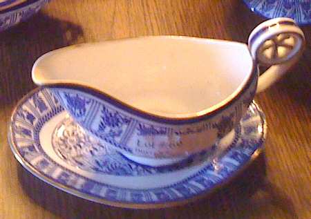 WW447 Gravy Boat & Underplate