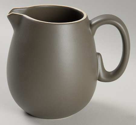 Vera Wang Naturals Graphite Creamer