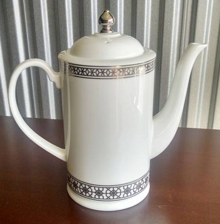 Jaipur Tea/Coffee Pot & Lid