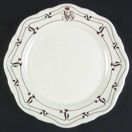 Corinthia (Metallised) by Wedgwood