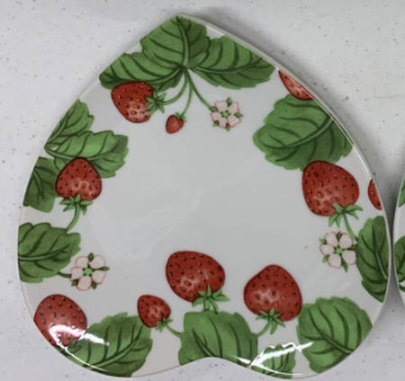 Berry Collection 6" Heart Plate