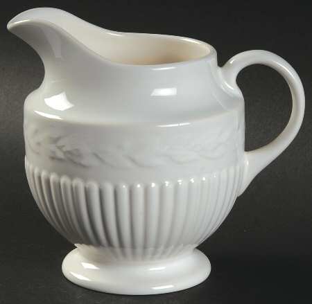 Edme Antique White (New 2008) Creamer