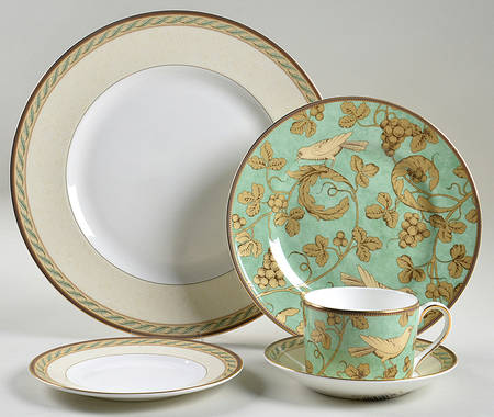 Golden Bird 5 Piece Place Setting