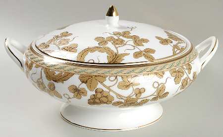 Golden Bird Round Covered Vegetable