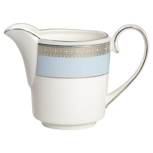 Vera Lace Bouquet Iris Creamer
