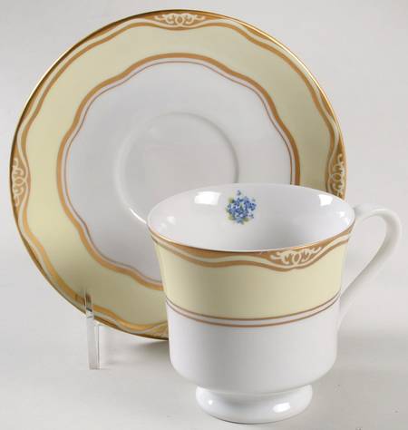 Flowers of the First Lady Collection Footed Cup & Saucer Set