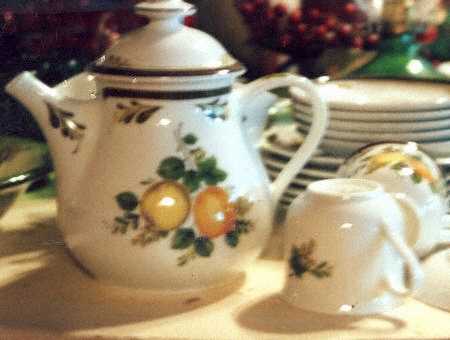 WIG1018 Teapot & Lid