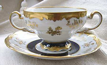 7222 Footed Cream Soup Bowl & Saucer Set