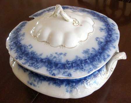Garland Tureen &  Lid