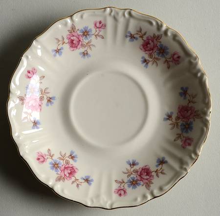 WIG1047 Saucer