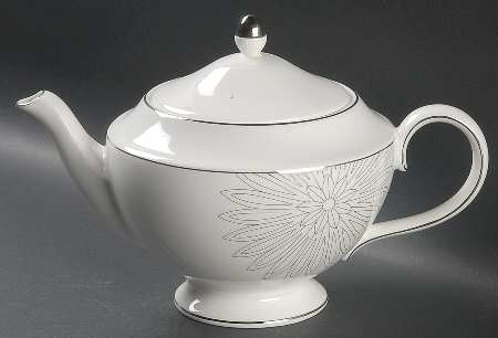 Modern Daisy Tea/Coffee Pot & Lid