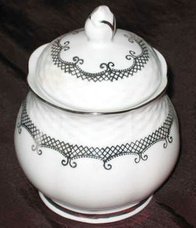 WIG1050 Sugar Bowl & Lid