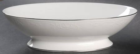 English Lace 10" Oval Vegetable Bowl
