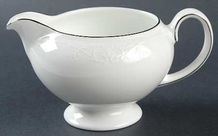 English Lace Leigh Shape Creamer