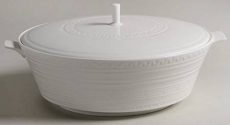 Intaglio Round Covered Vegetable