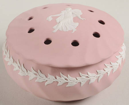 Cream Color on Pink Spiral Flute Potpourri Box with Lid
