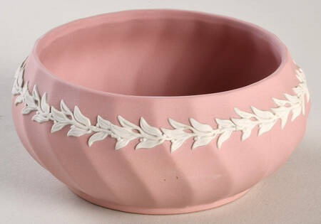 Cream Color on Pink Spiral Flute 4" Round Box No Lid
