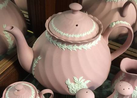 Cream Color on Pink Spiral Flute Teapot & Lid