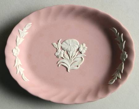 Cream Color on Pink Spiral Flute Pin Tray
