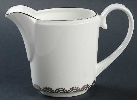 Flirt Creamer
