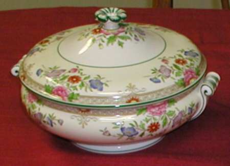 HELENA Round Covered Vegetable